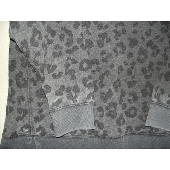 French Terry Sweatshirt Womens 3X Gray Leopard Print V-Neck Relaxed Fit - Picture 8 of 13